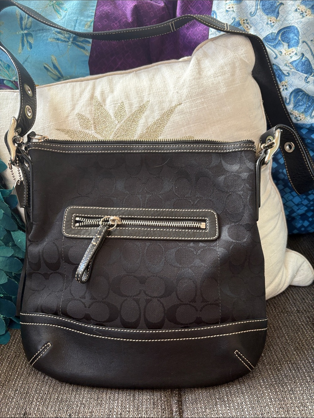 Vintage 2004 Coach Slim Duffle Crossbody Bag - Style 9362